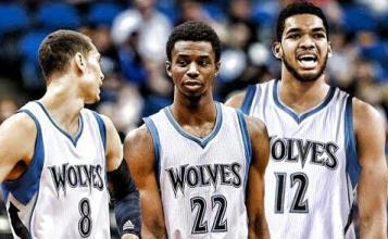 详解棒球规则中的“打击区干扰”高级案例