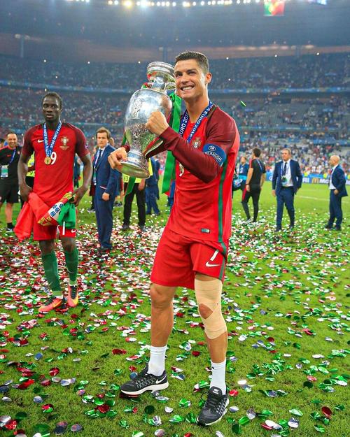 戴格诺特：杰威和肯威对浓眉防守很出色，但他今天表现也挺反常