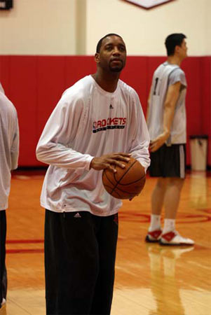 皇马青训小将获征召！18岁天才后卫冲击一线队，卡马温加伤愈归队