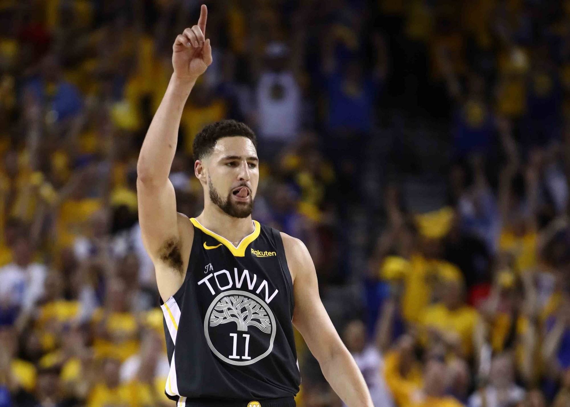 2012年总决赛转折点！杜兰特绝平出手被詹姆斯疑似犯规，裁判毫无表示