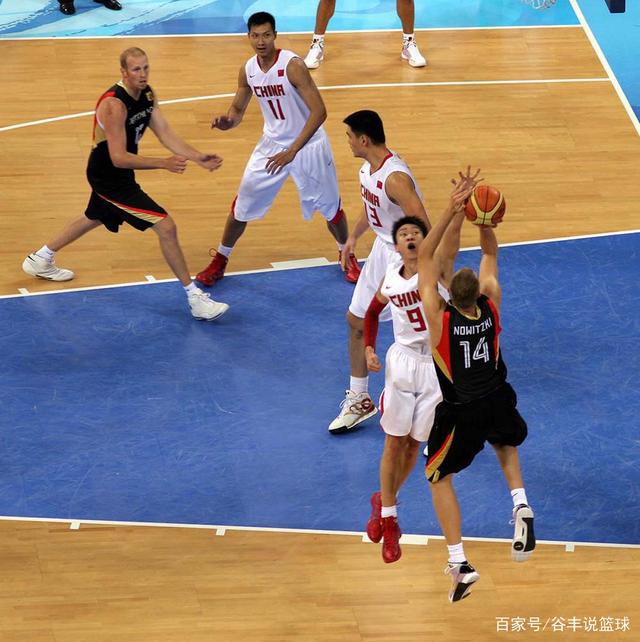 弗兰克：接手时觉得缺少6号位，帕利尼亚具有我们需要的特点